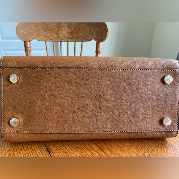 Michale Kors Purse - Picture 6 of 6